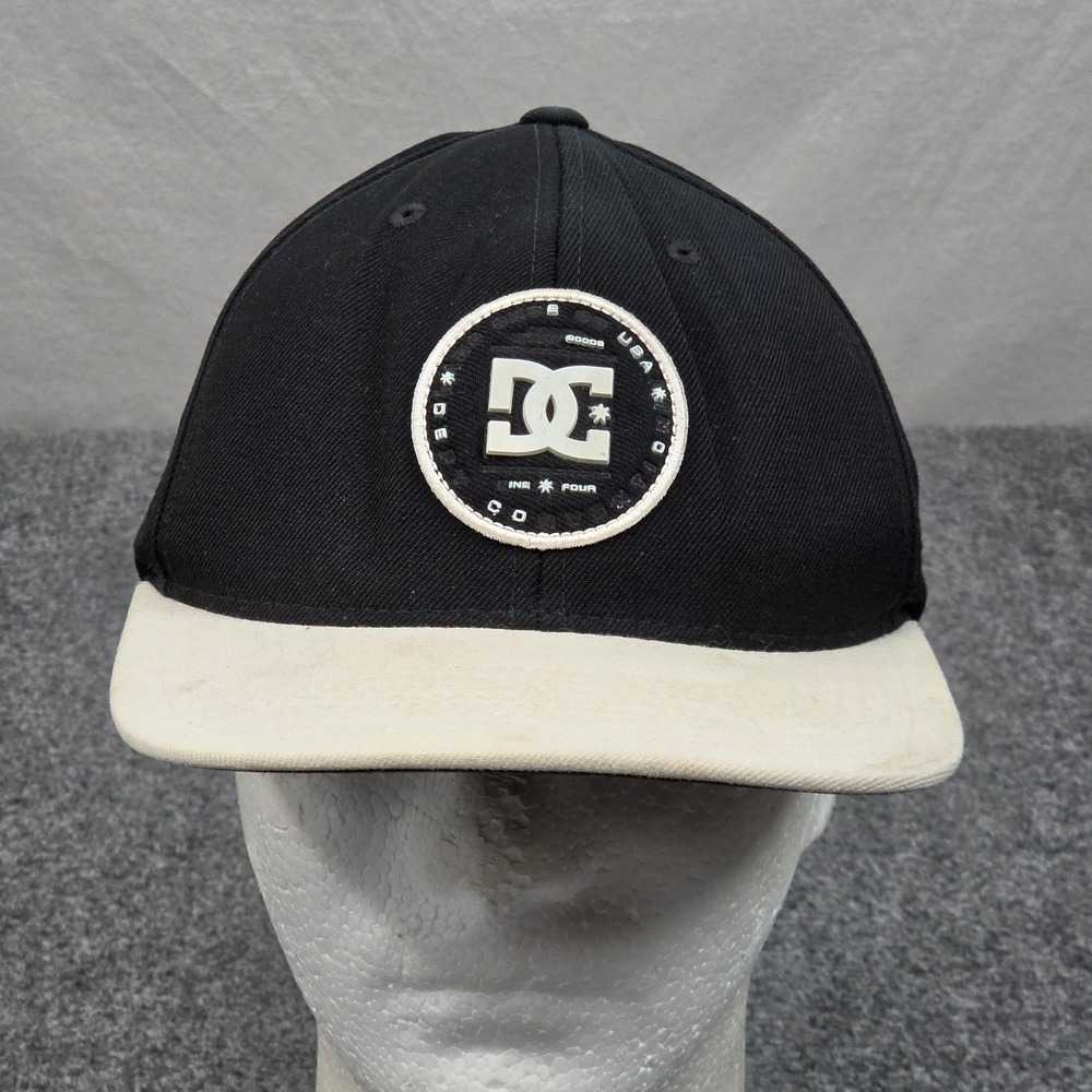 DC Shoes Snapback Hat Black White Logo Streetwear Skate Grunge Y2K Cap Flatbill‎